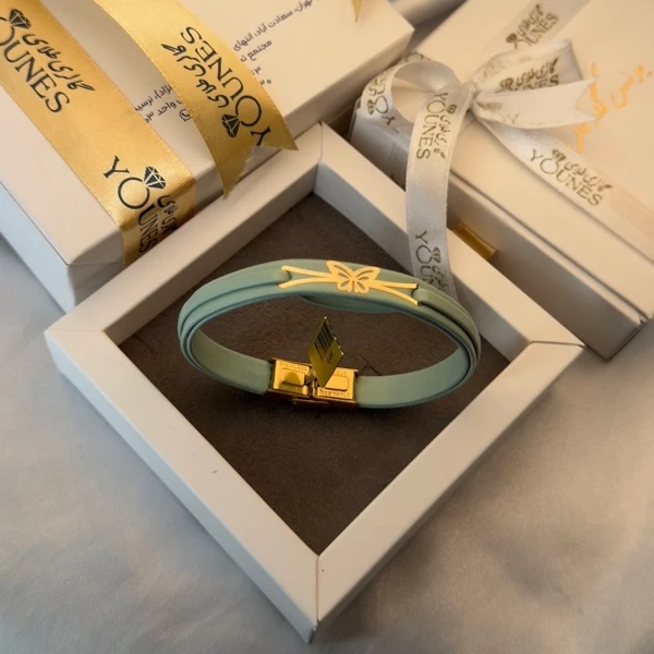 دستبند طلا زنانه چرمی پروانه